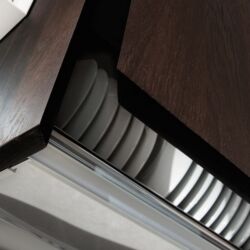 modern kitchen calabasas