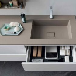 Los Angeles vanity 84-04-z Los Angeles vanity 84-04-z