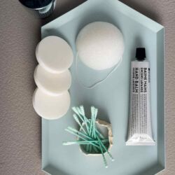 Los Angeles vanity 84-06-z Los Angeles vanity 84-06-z